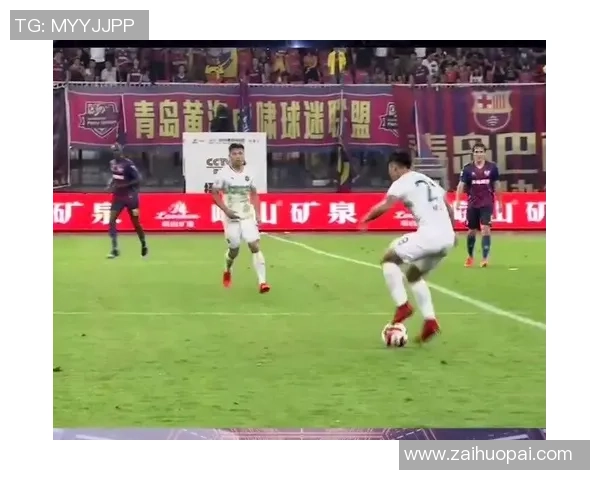 车内放着足球明星的奇妙旅程与精彩瞬间分享